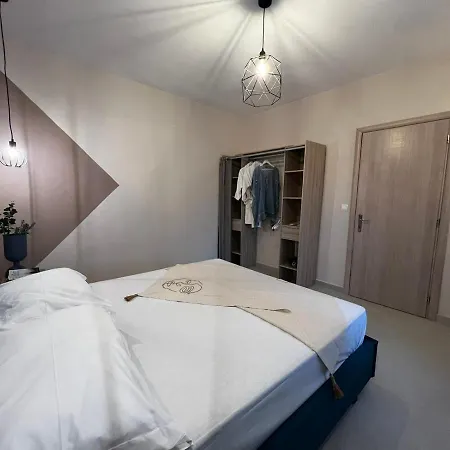 Apartament Veni's Potos